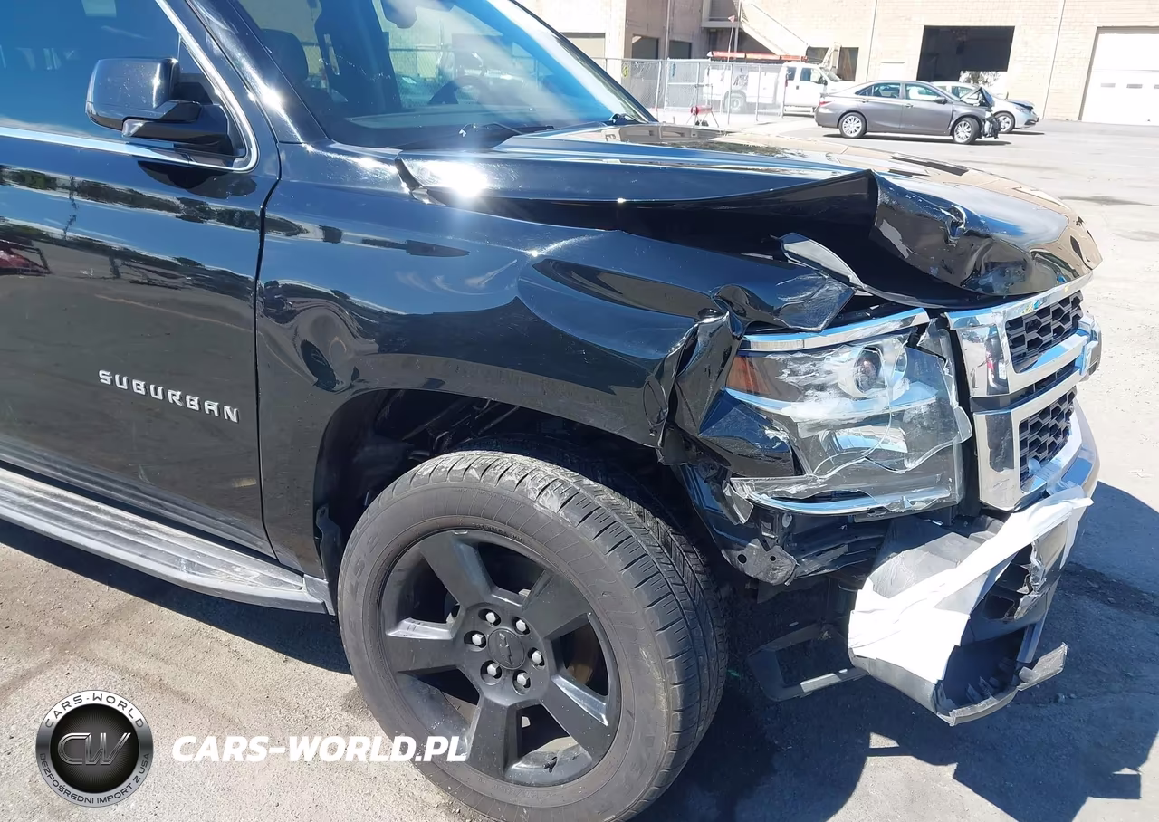 2019 Chevrolet Suburban Lt VIN:1GNSCHKCXKR101042 - 6