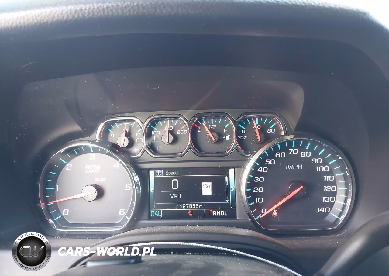 2019 Chevrolet Suburban Lt VIN:1GNSCHKCXKR101042 - 7