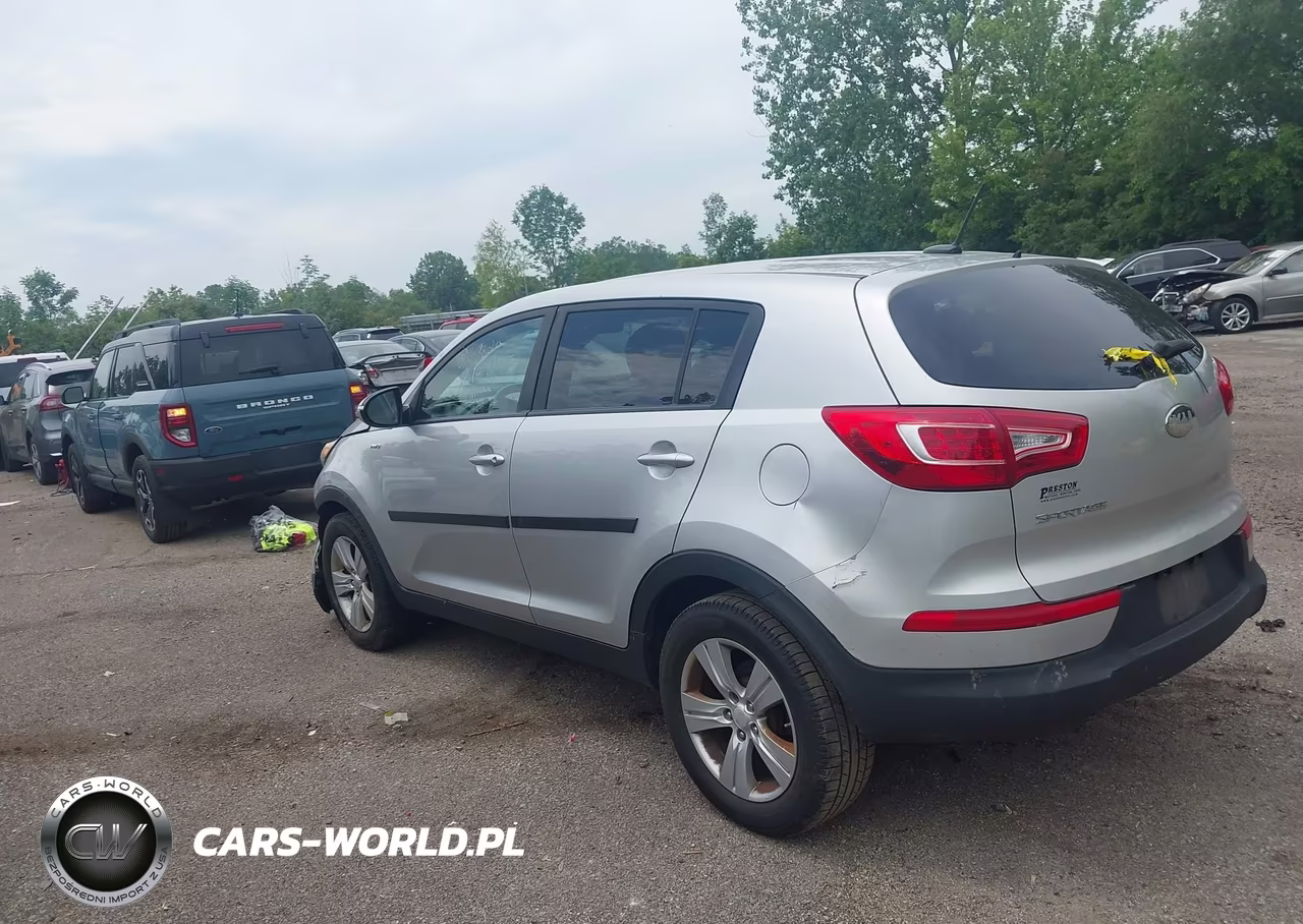 2013 Kia Sportage Lx VIN:KNDPBCA29D7426180 - 3
