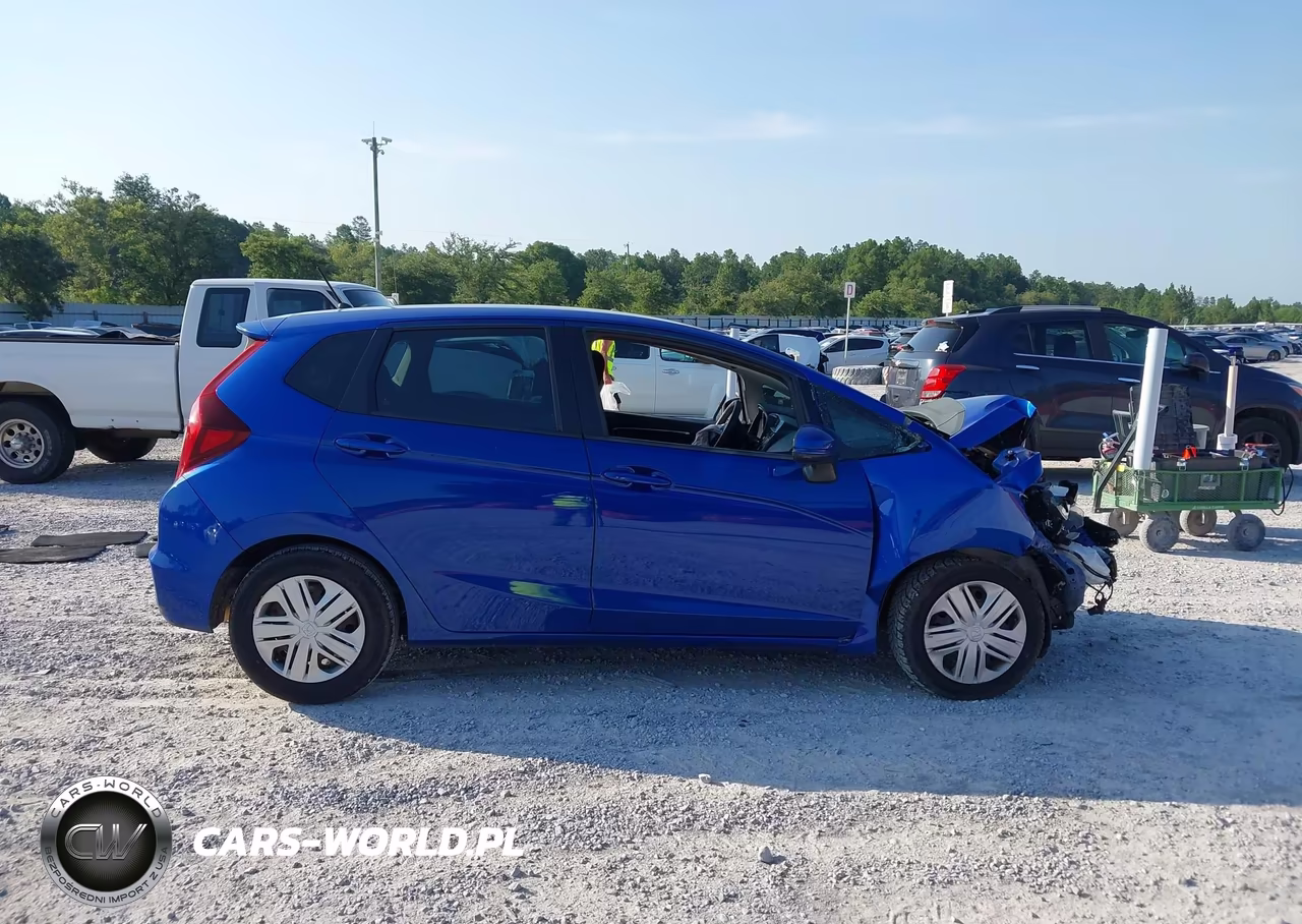 2019 Honda Fit Lx VIN:3HGGK5H41KM711186 - 14