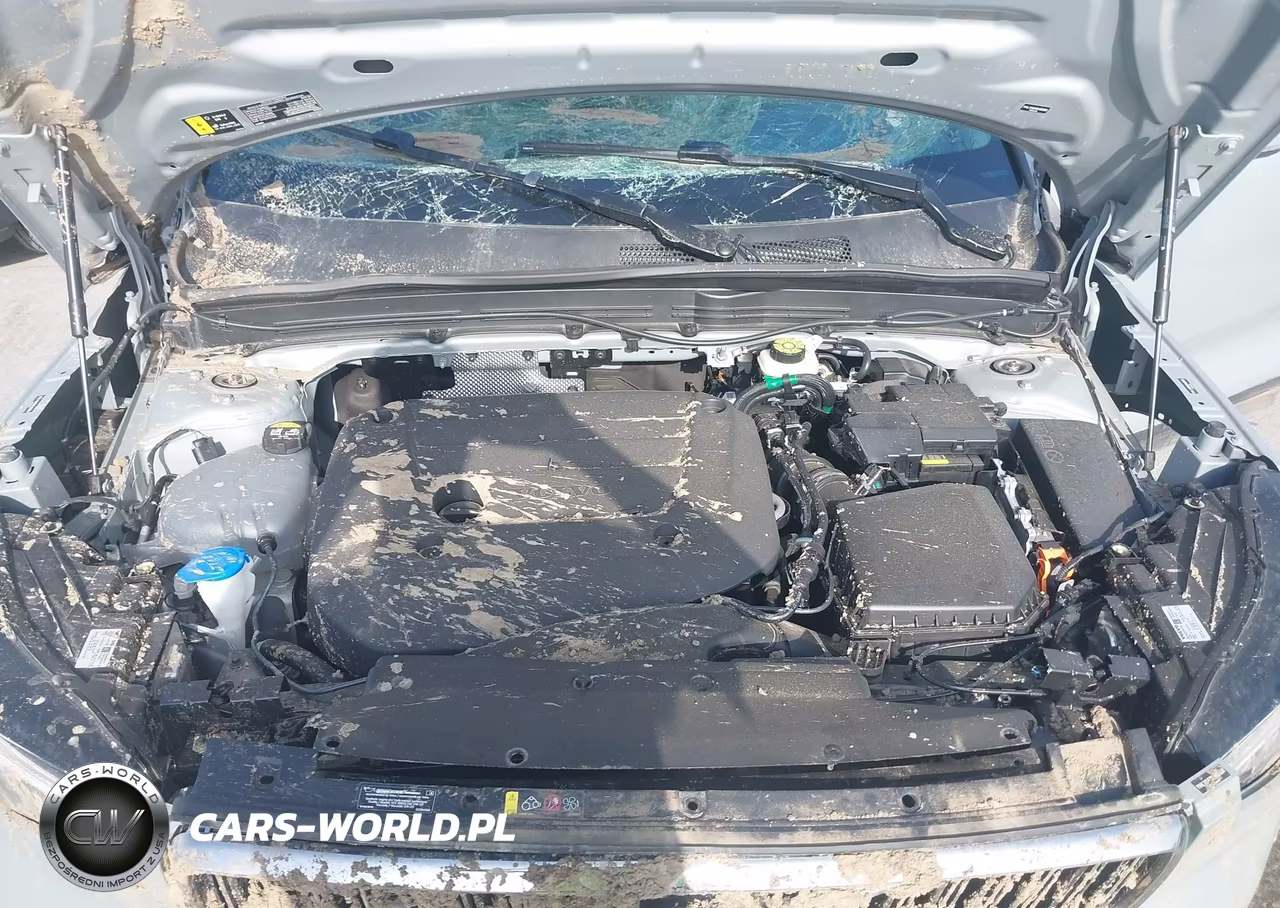 2025 Volvo Xc40 B5 Plus Bright Theme VIN:YV4L12UE8S2482054 - 10