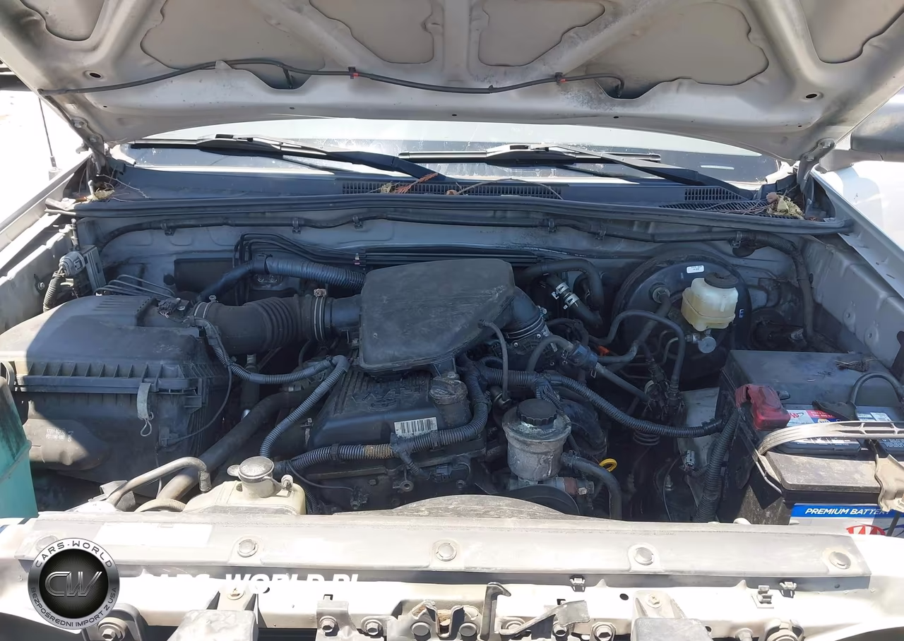 2010 Toyota Tacoma VIN:5TETX4CNXAZ738798 - 10