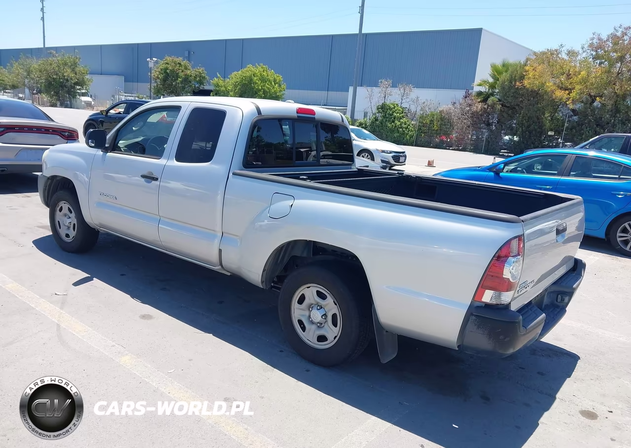 2010 Toyota Tacoma VIN:5TETX4CNXAZ738798 - 3