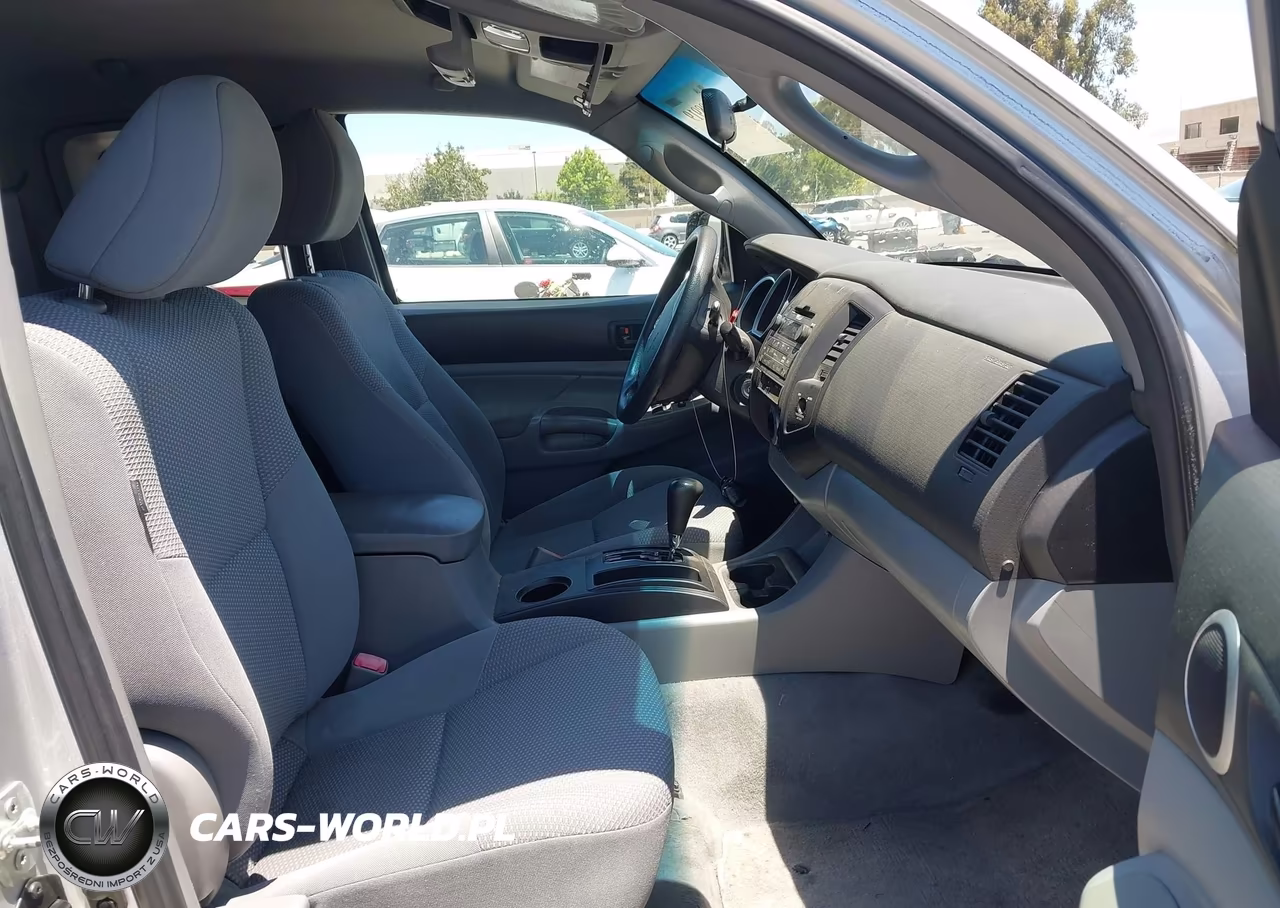 2010 Toyota Tacoma VIN:5TETX4CNXAZ738798 - 5