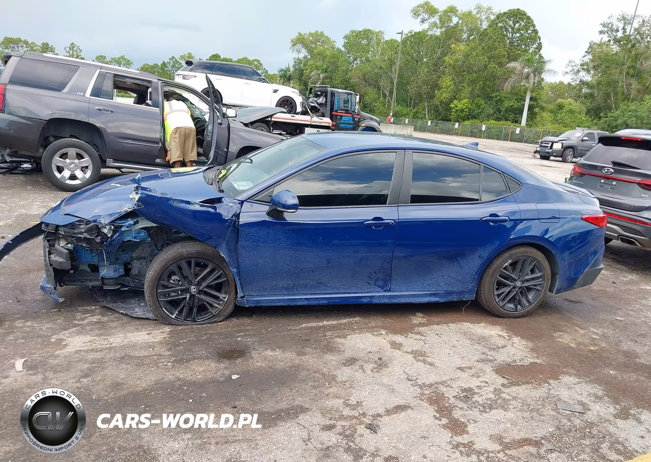 2025 Toyota Camry Se VIN:4T1DAACK5SU010953 - 14