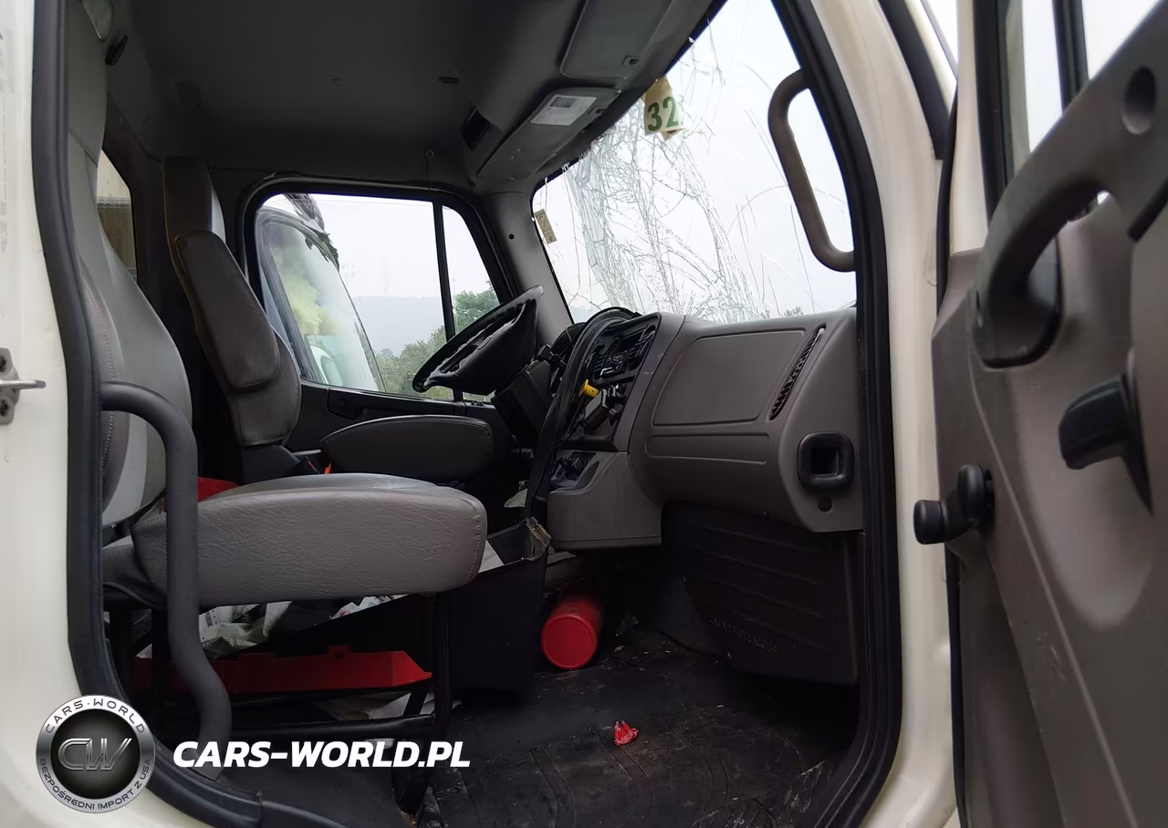 2018 Freightliner M2 106 VIN:3ALACWFCXJDJX9130 - 5