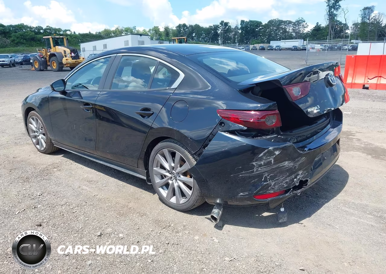 2021 Mazda Mazda3 Preferred VIN:JM1BPBCL7M1341725 - 3