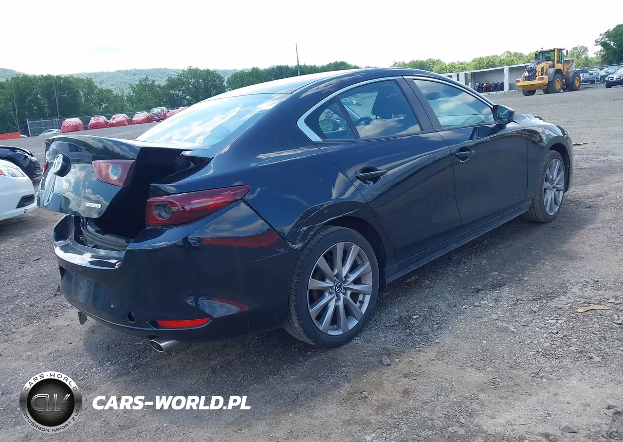 2021 Mazda Mazda3 Preferred VIN:JM1BPBCL7M1341725 - 4