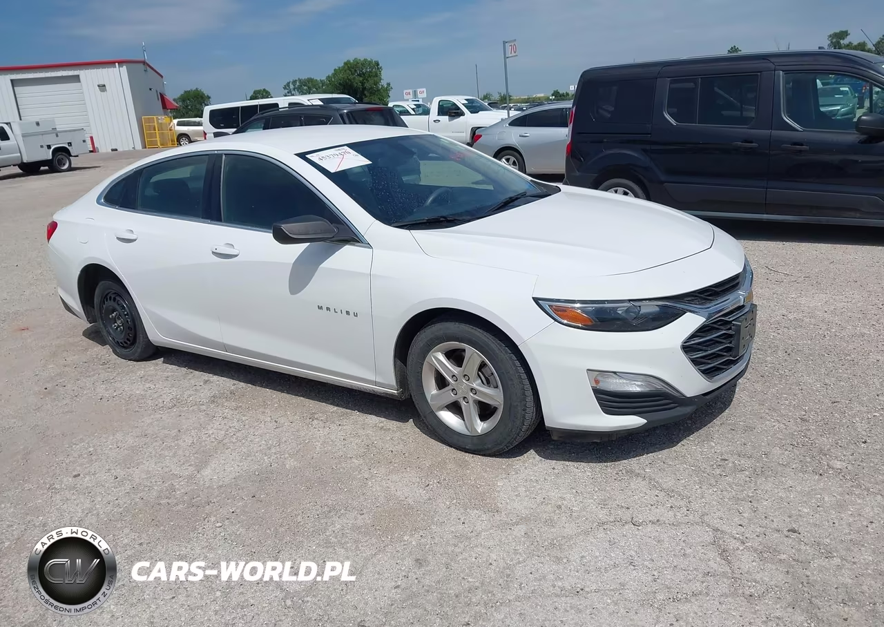 2021 Chevrolet Malibu Fwd 1Fl – zdjęcie 1 z 17