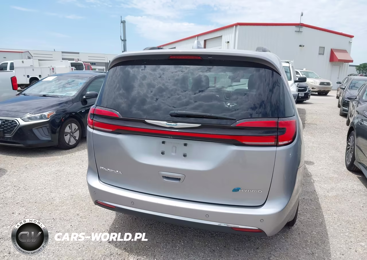 2021 Chrysler Pacifica Hybrid Touring VIN:2C4RC1R75MR585688 - 19
