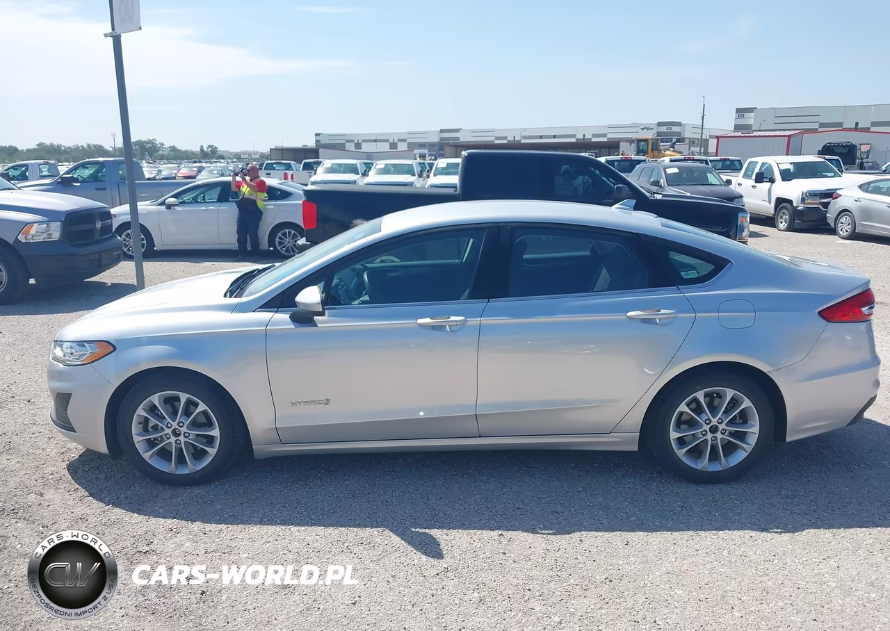 2019 Ford Fusion Hybrid Se VIN:3FA6P0LU2KR274460 - 14
