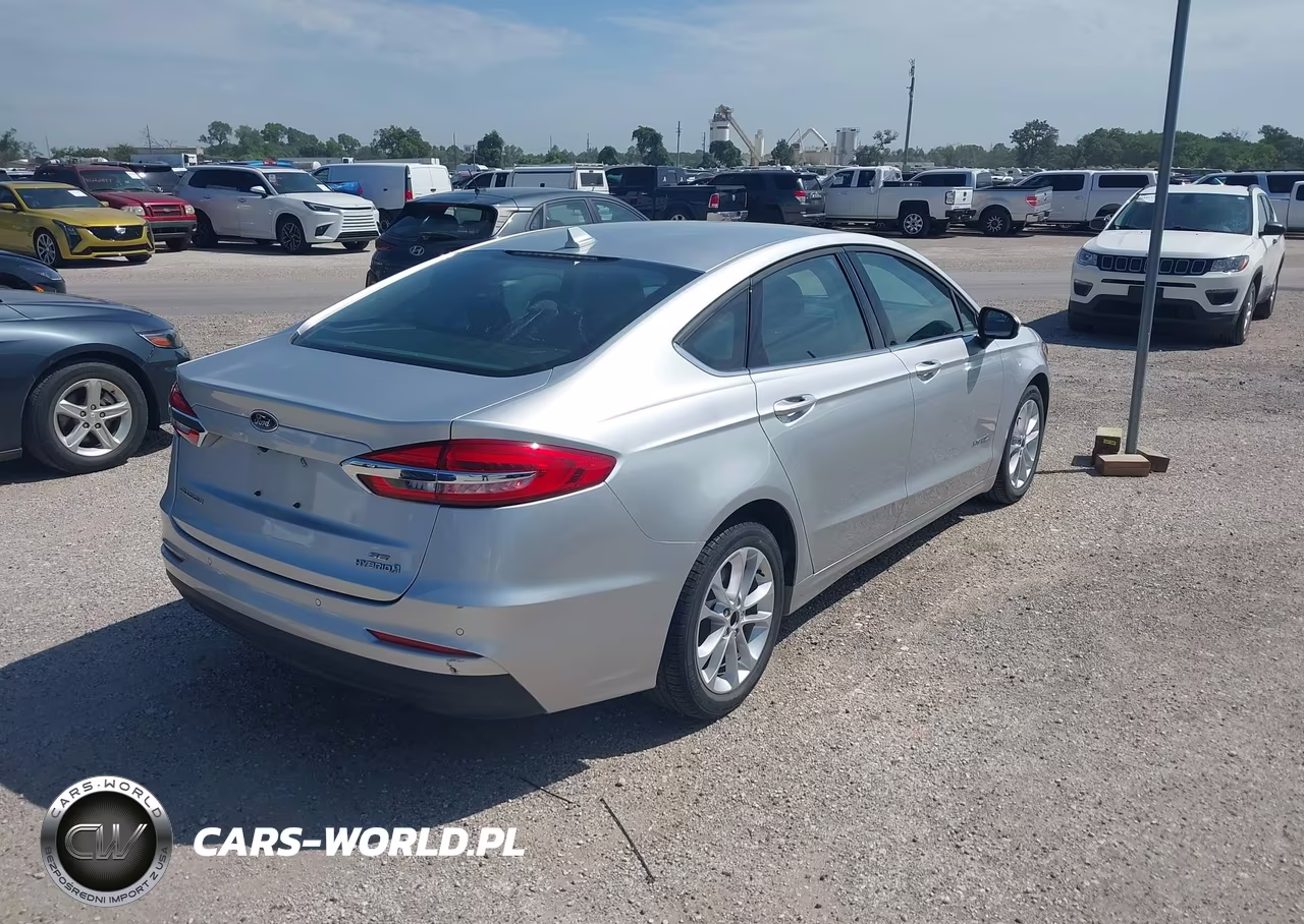 2019 Ford Fusion Hybrid Se VIN:3FA6P0LU2KR274460 - 4