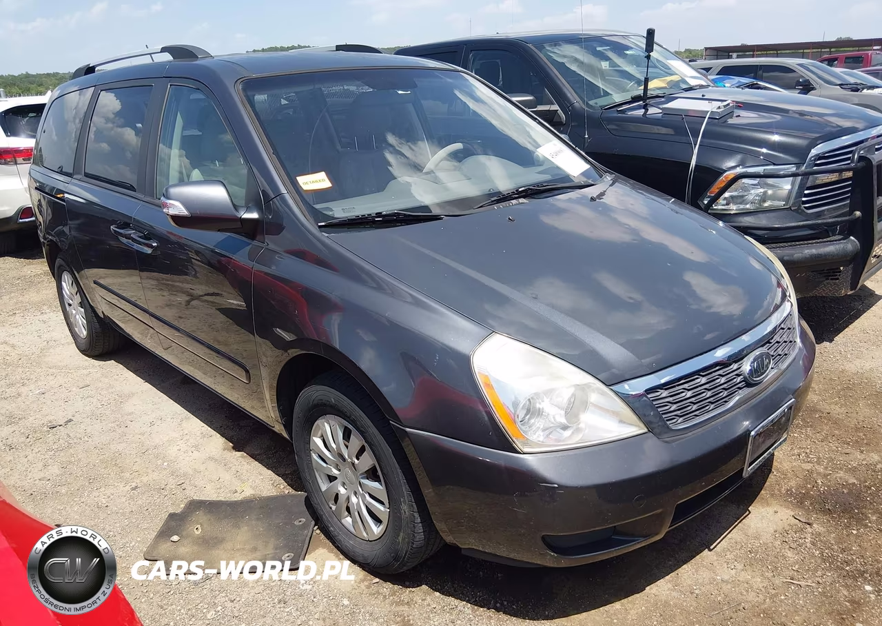 2012 Kia Sedona Lx