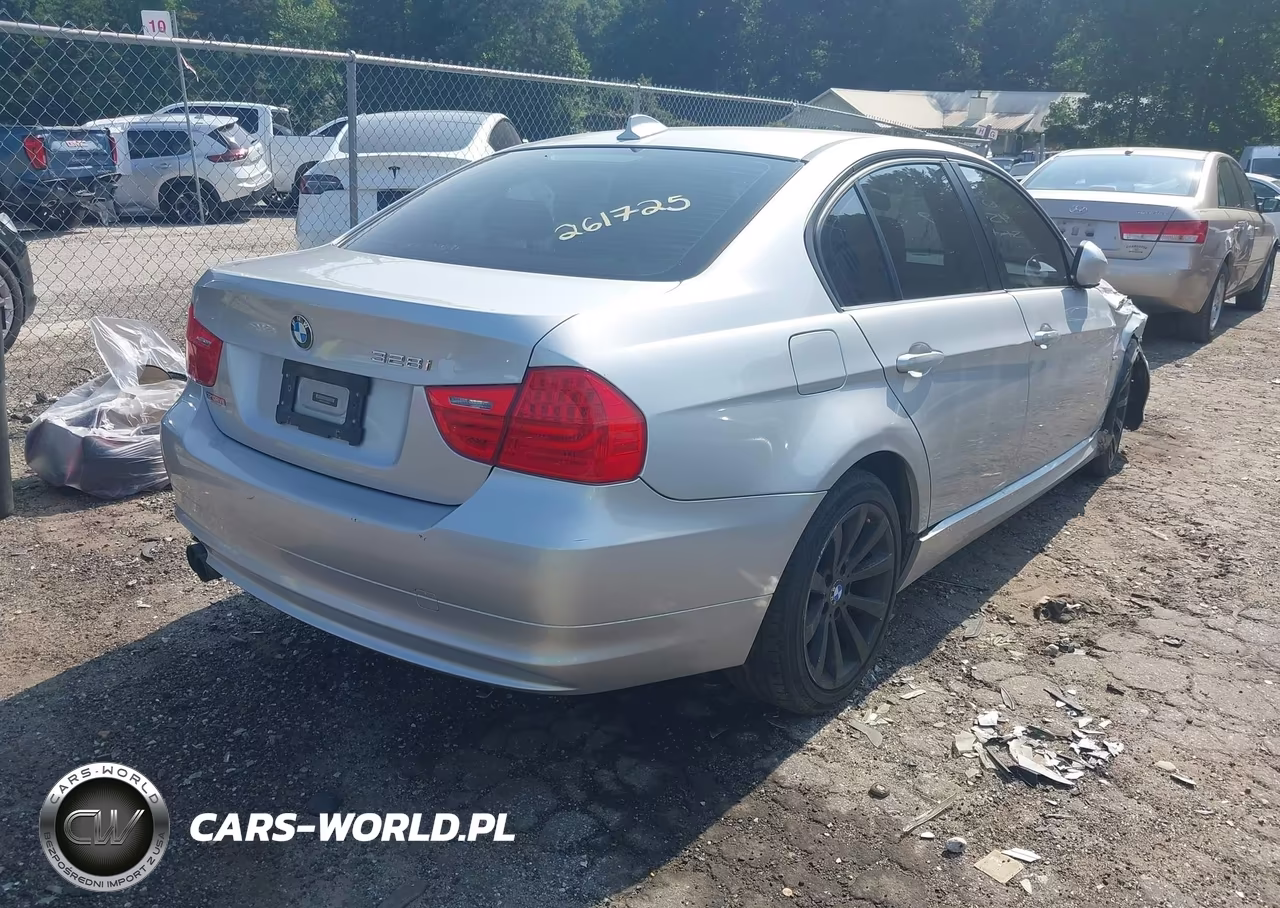 2011 BMW 328I xDrive VIN:WBAPK7C52BF086241 - 4