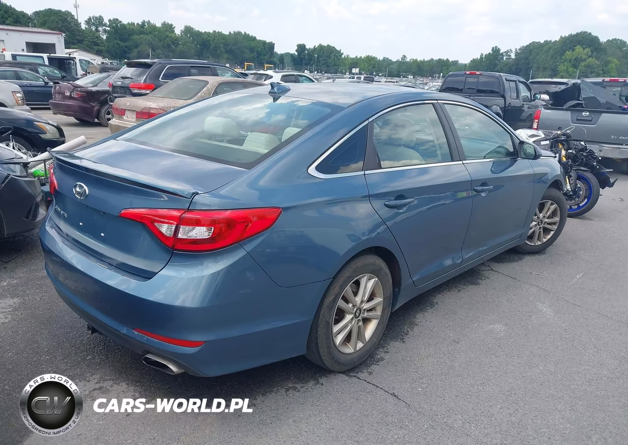 2017 Hyundai Sonata VIN:5NPE24AF8HH560065 - 4