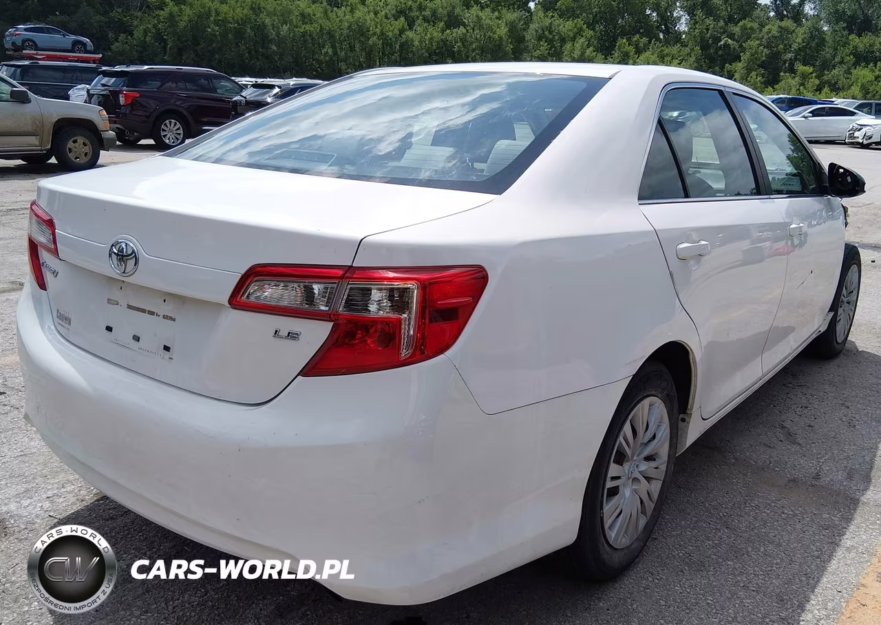 2013 Toyota Camry Le VIN:4T1BF1FK8DU205730 - 4