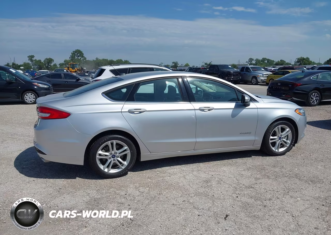 2018 Ford Fusion Hybrid S VIN:3FA6P0UU0JR243608 - 13