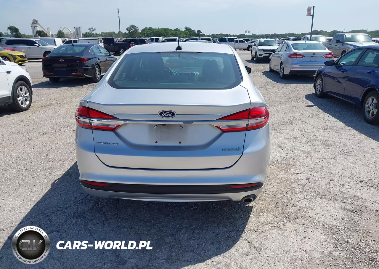 2018 Ford Fusion Hybrid S VIN:3FA6P0UU0JR243608 - 16