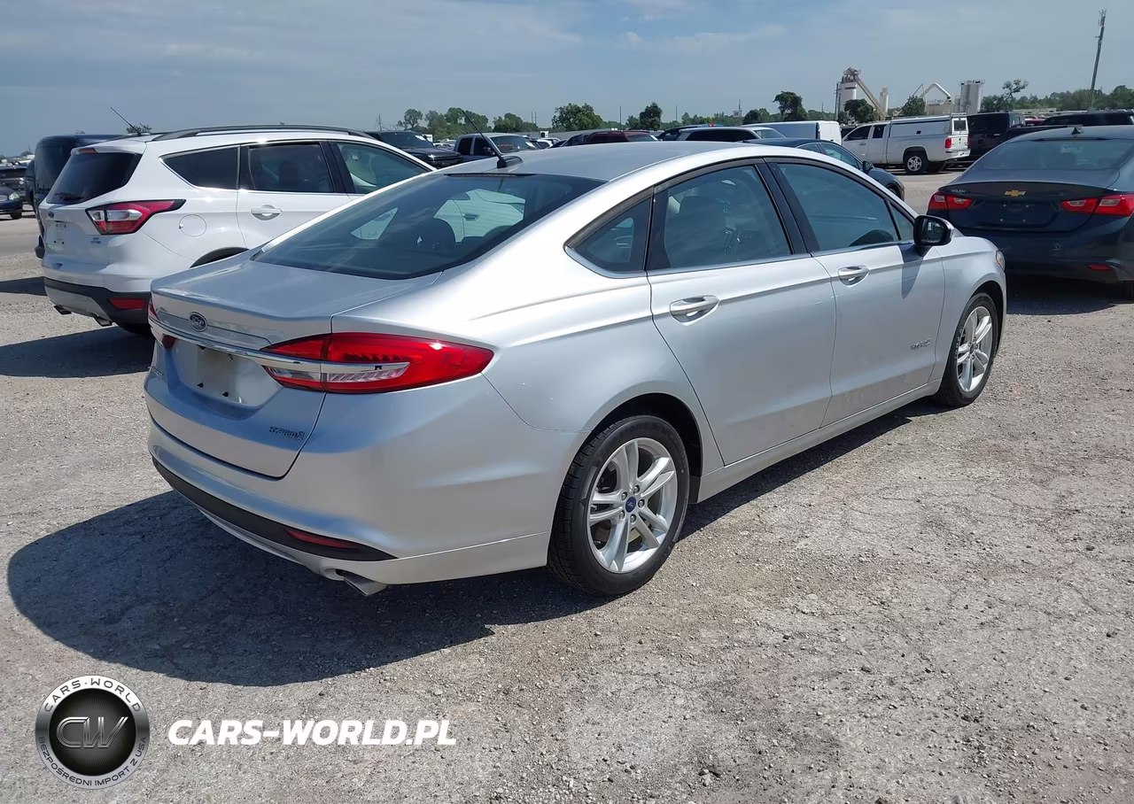 2018 Ford Fusion Hybrid S VIN:3FA6P0UU0JR243608 - 4