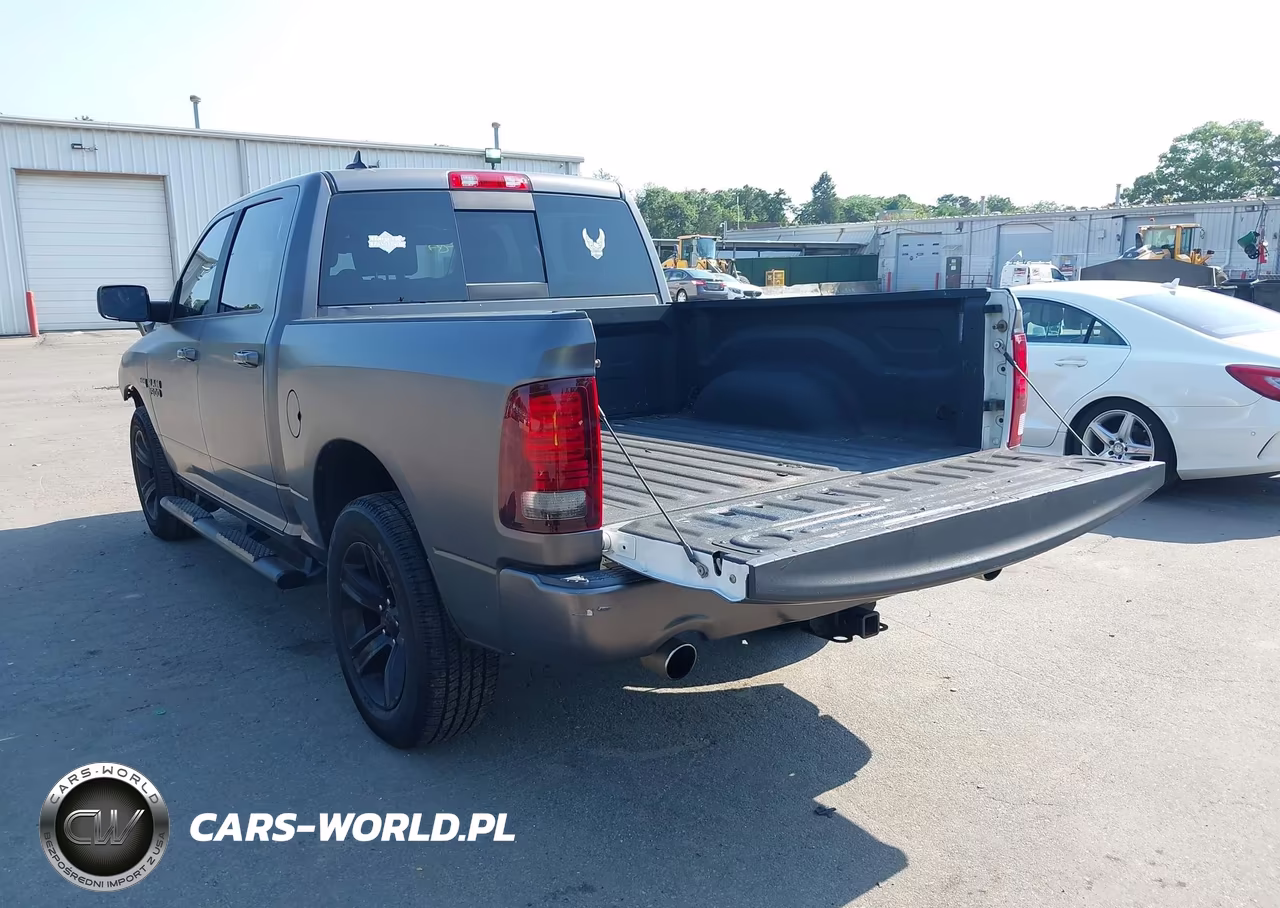 2017 Ram 1500 Night 4X4 5'7 Box VIN:1C6RR7MT2HS711197 - 3