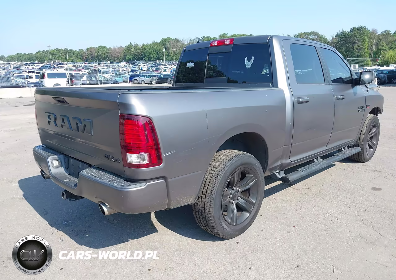 2017 Ram 1500 Night 4X4 5'7 Box VIN:1C6RR7MT2HS711197 - 4