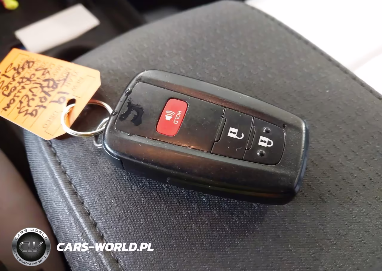 2019 Toyota Prius L Eco VIN:JTDKARFU4K3087102 - 11