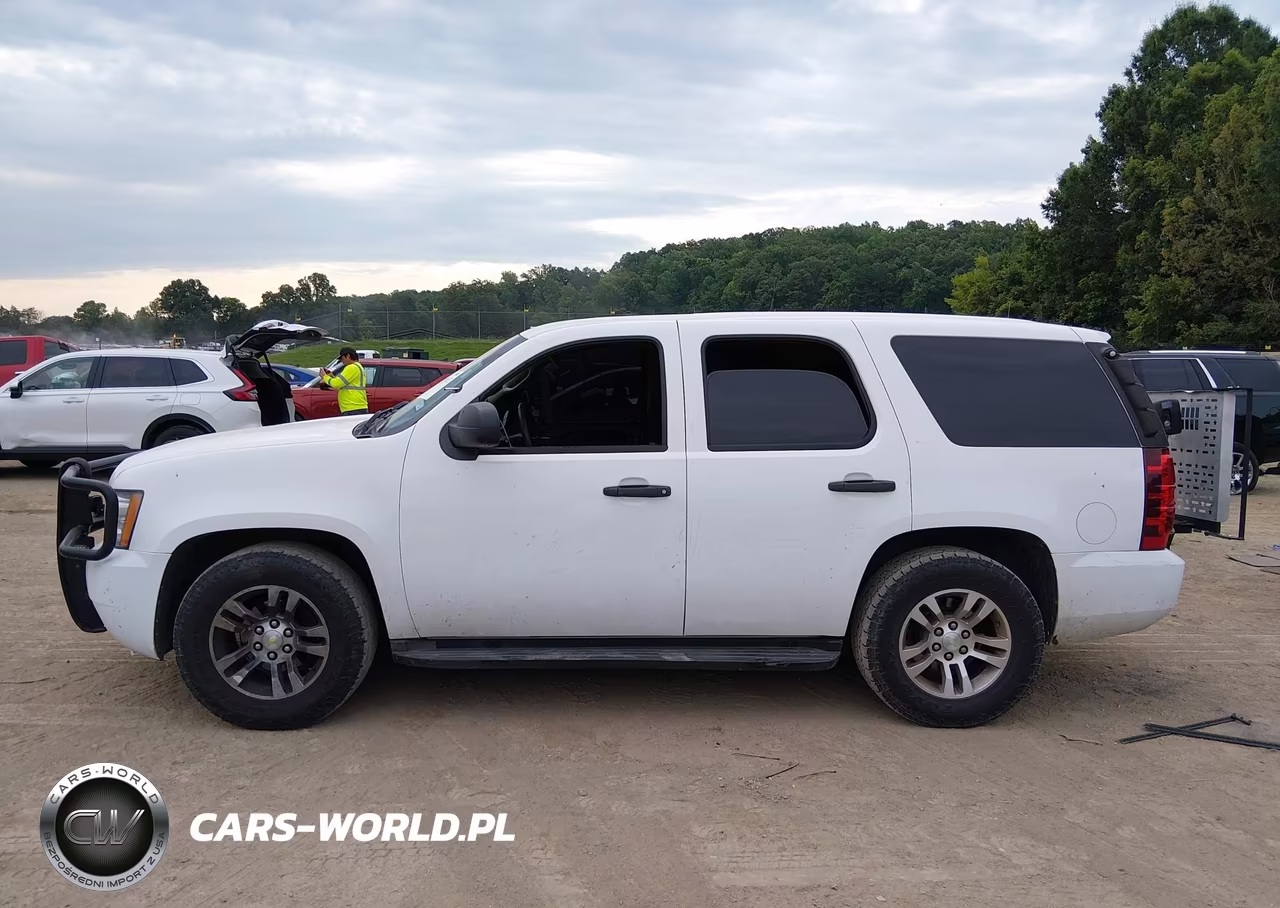 2013 Chevrolet Tahoe Commercial VIN:1GNLC2E01DR369239 - 14