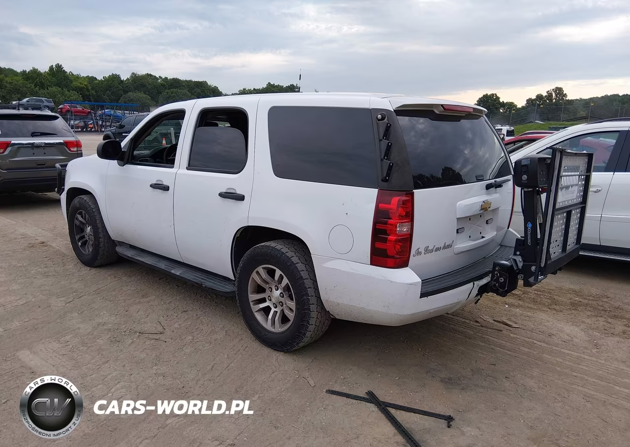 2013 Chevrolet Tahoe Commercial VIN:1GNLC2E01DR369239 - 3
