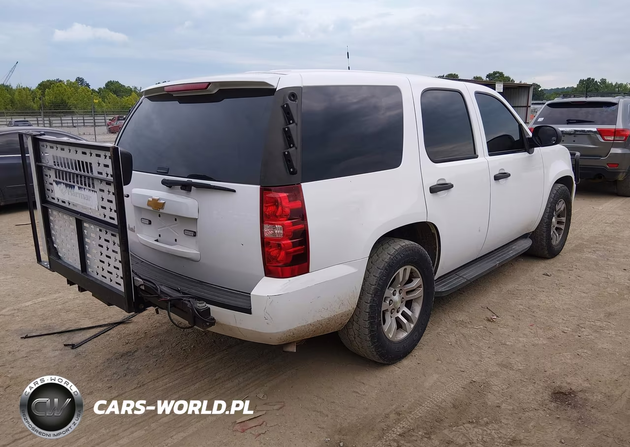2013 Chevrolet Tahoe Commercial VIN:1GNLC2E01DR369239 - 4