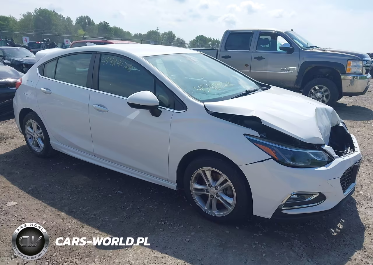 2017 Chevrolet Cruze Lt Auto – zdjęcie 1 z 18