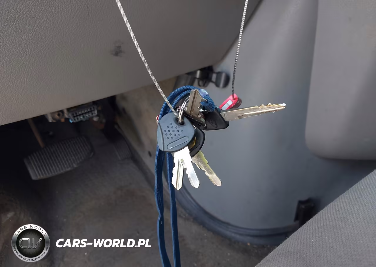 2013 Ford E-150 Xl-Xlt VIN:1FMNE1BL3DDA71708 - 11