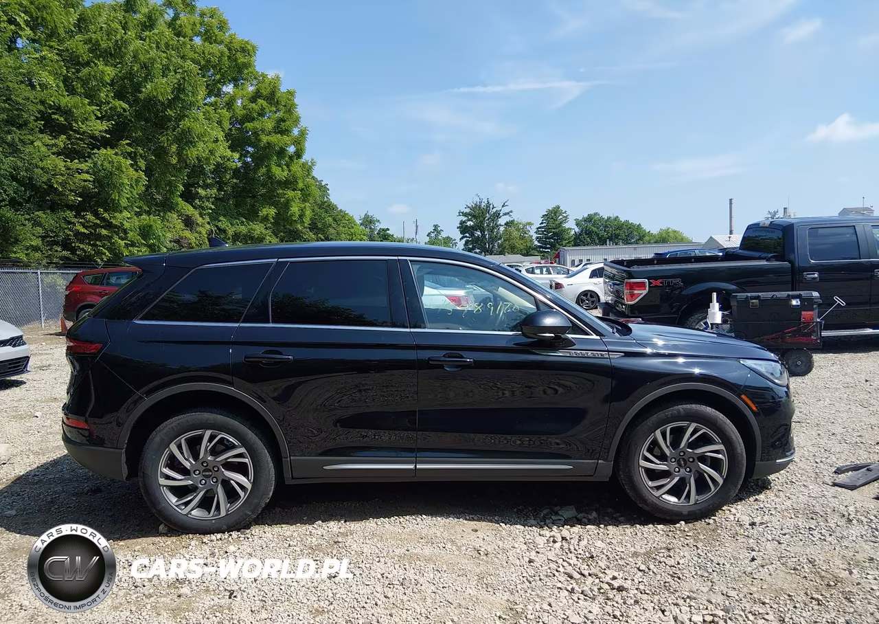 2023 Lincoln Corsair Standard VIN:5LMCJ1CA0PUL03621 - 14