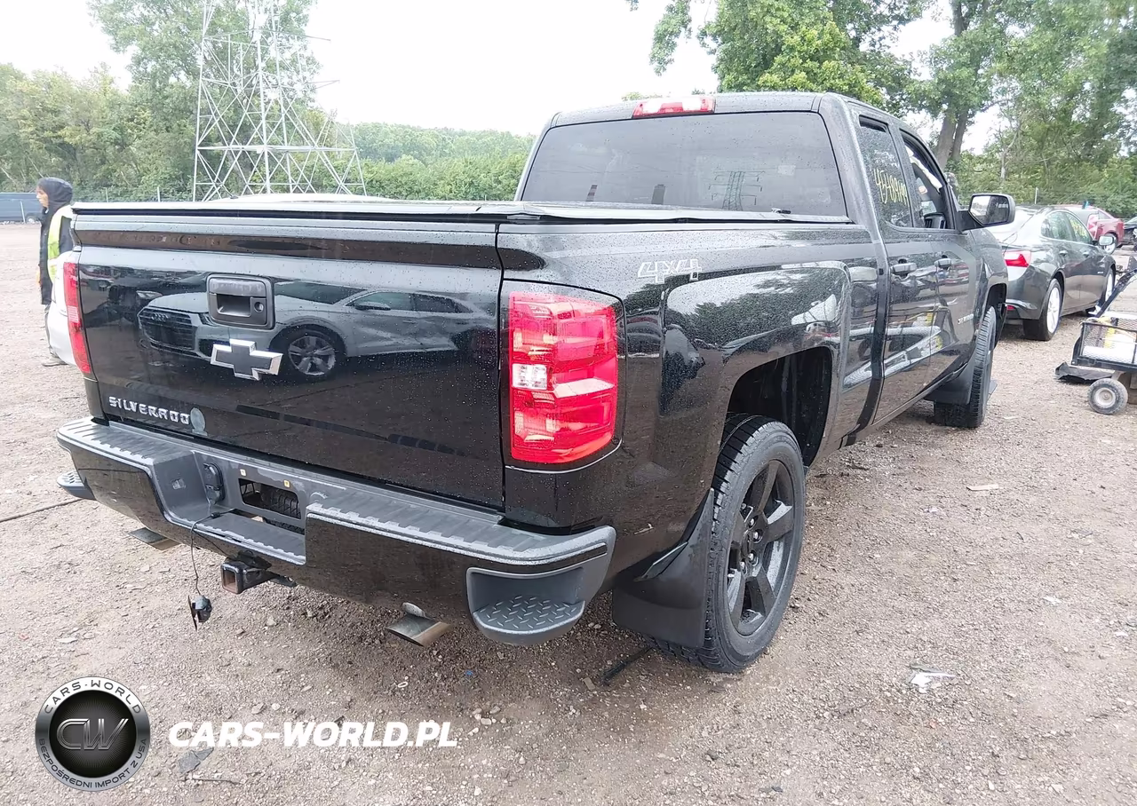 2016 Chevrolet Silverado 1500 Custom VIN:1GCVKPEC0GZ332134 - 4