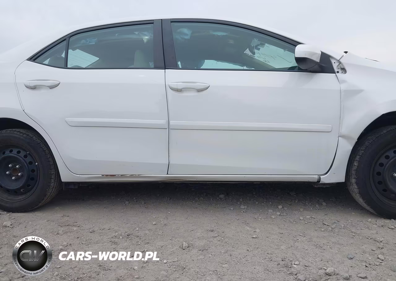 2016 Toyota Corolla Le VIN:2T1BURHE6GC489070 - 12