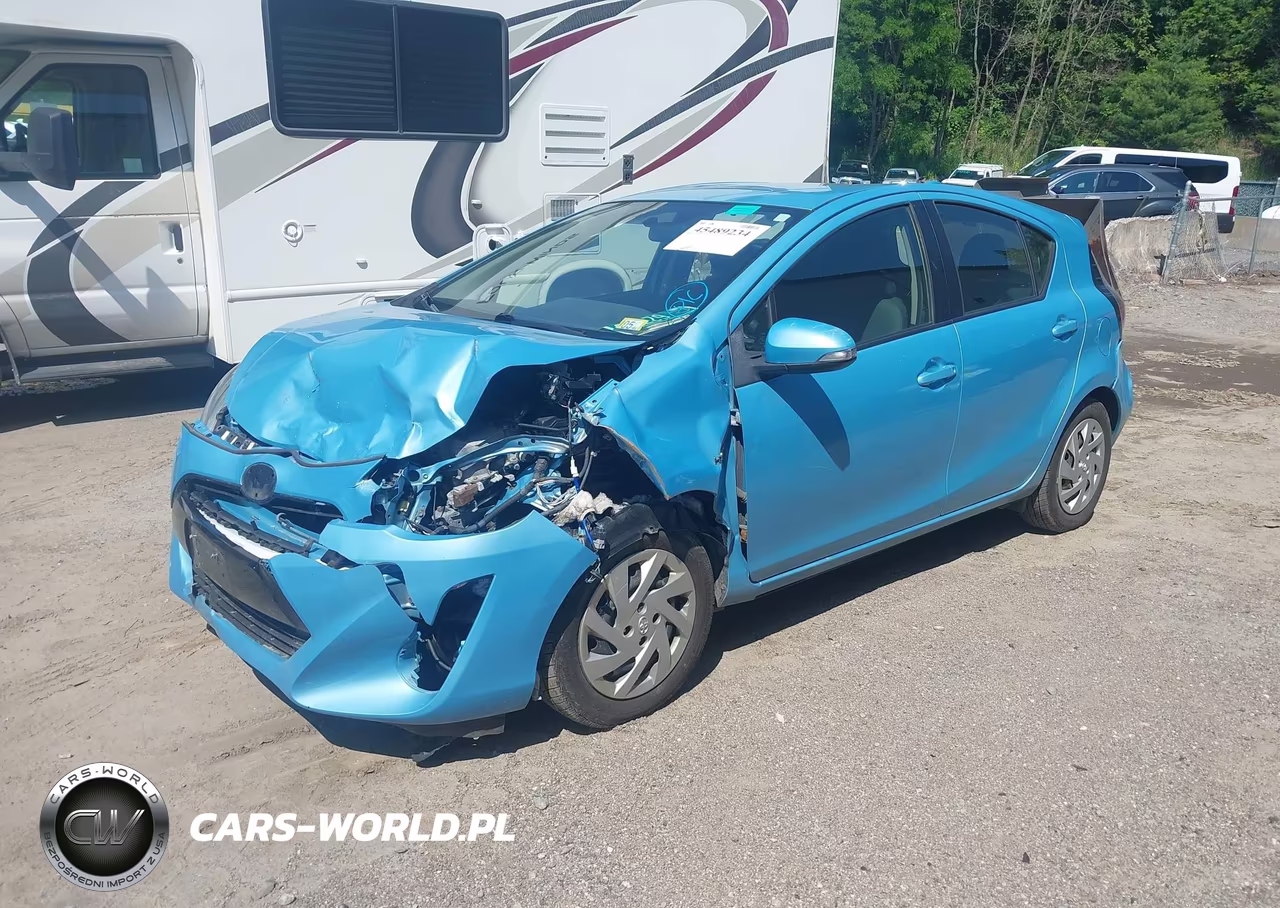 2015 Toyota Prius C Two VIN:JTDKDTB34F1111708 - 2