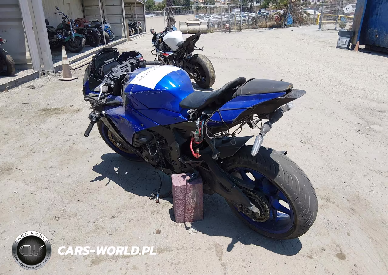 2023 Yamaha Yzfr1 VIN:JYARN66Y4PA000933 - 3