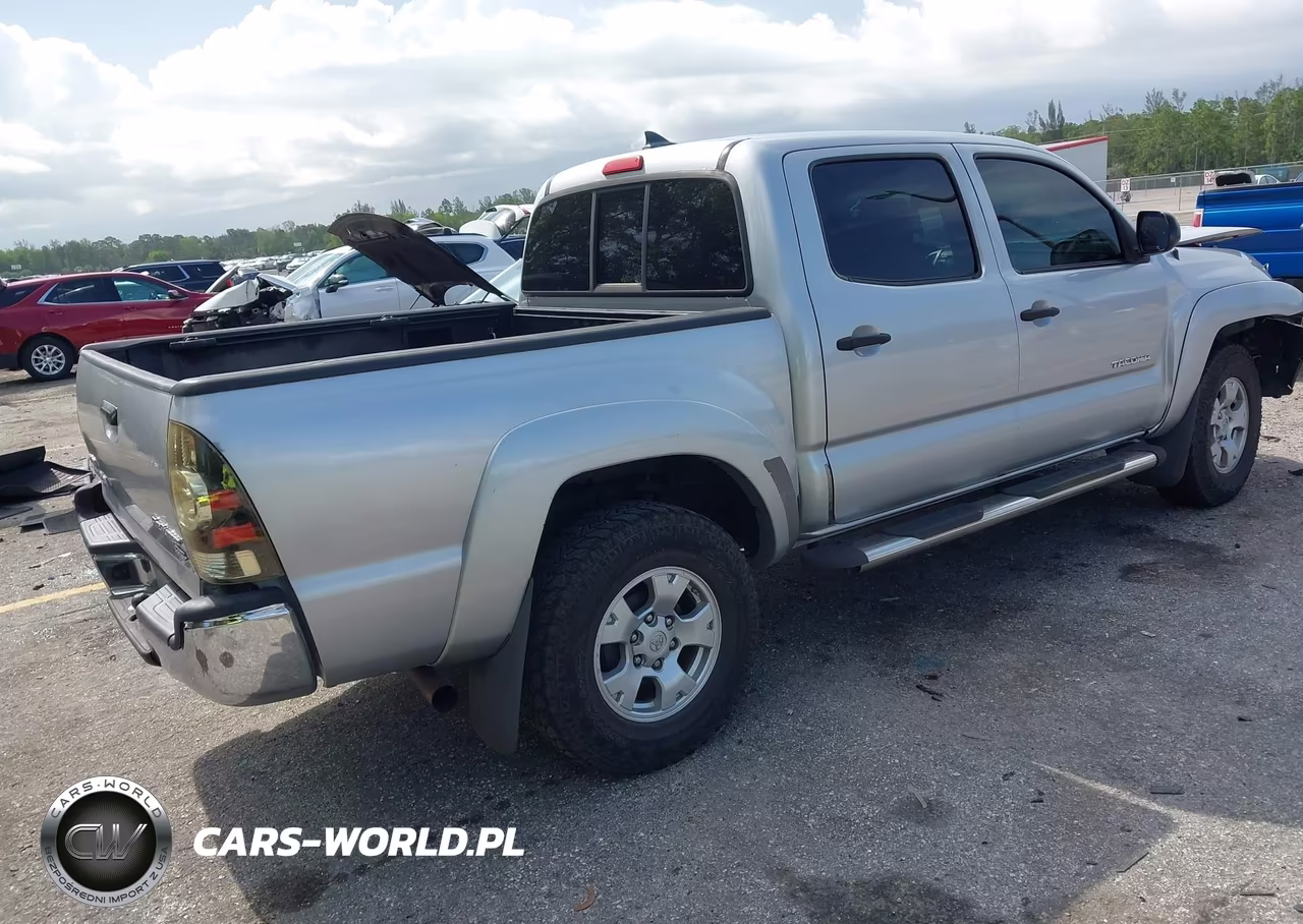 2012 Toyota Tacoma Prerunner VIN:5TFJX4GN9CX010479 - 4
