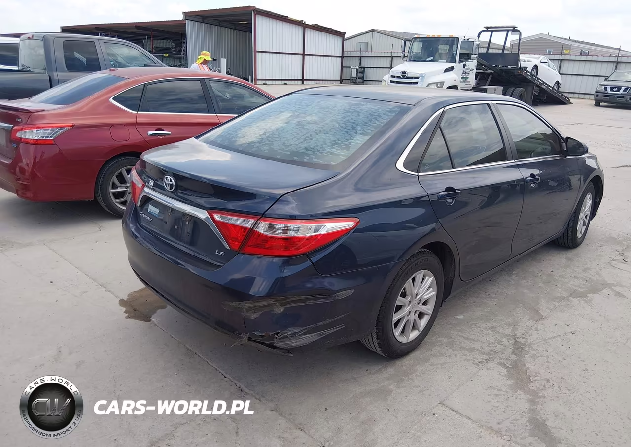 2016 Toyota Camry Le VIN:4T1BF1FK6GU527321 - 4