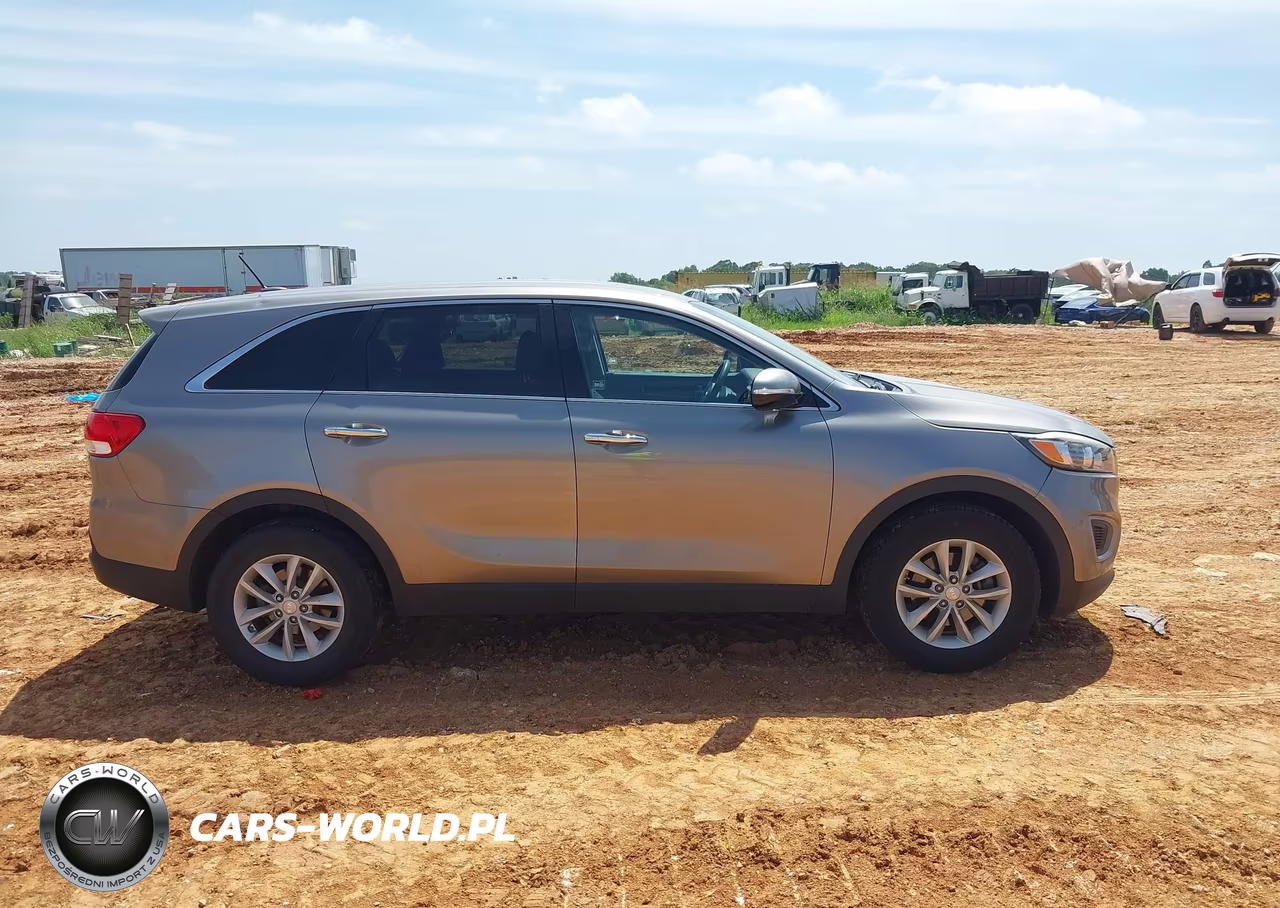 2018 Kia Sorento 2.4L L VIN:5XYPG4A38JG382686 - 13