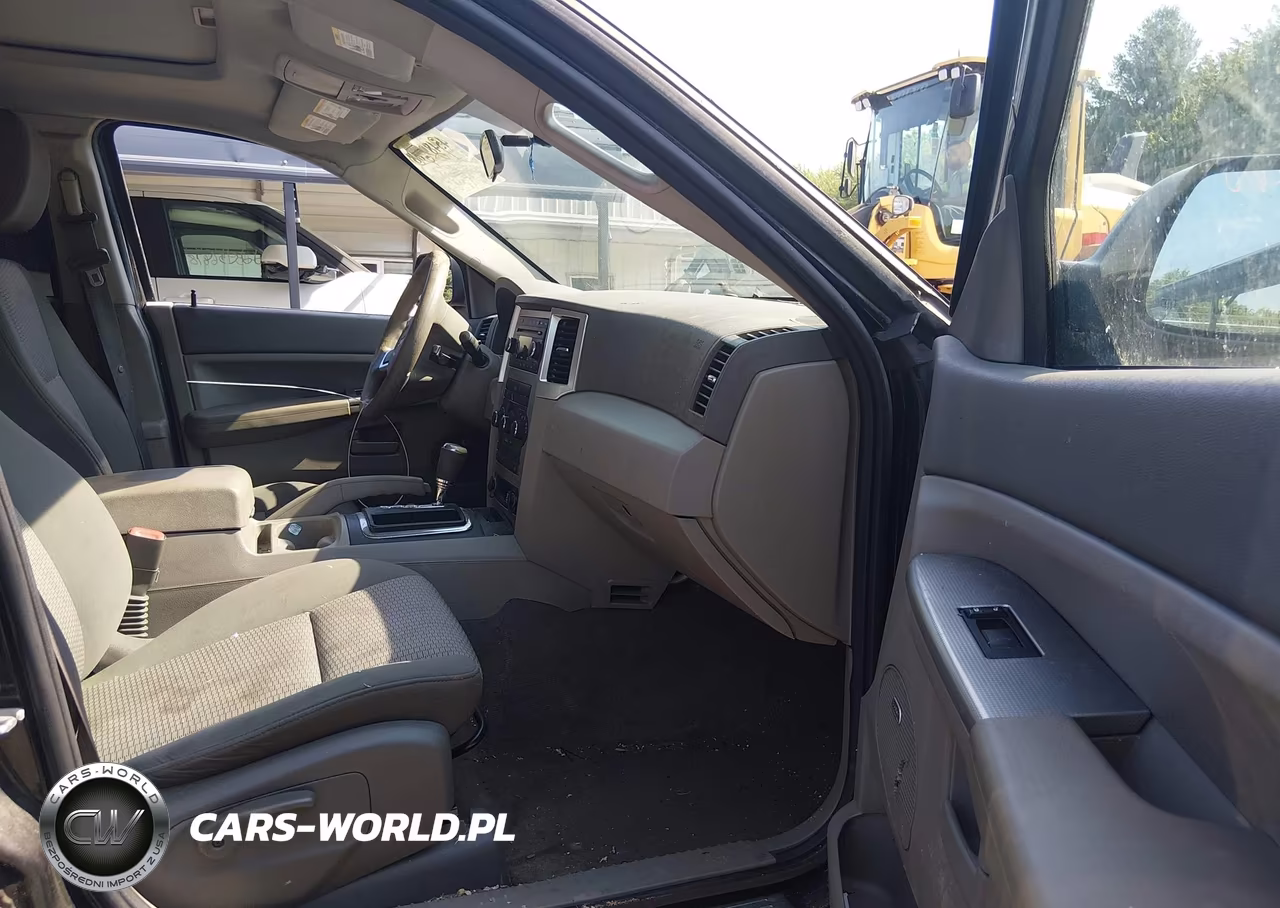 2008 Jeep Grand Cherokee Laredo VIN:1J8GR48K68C148304 - 5
