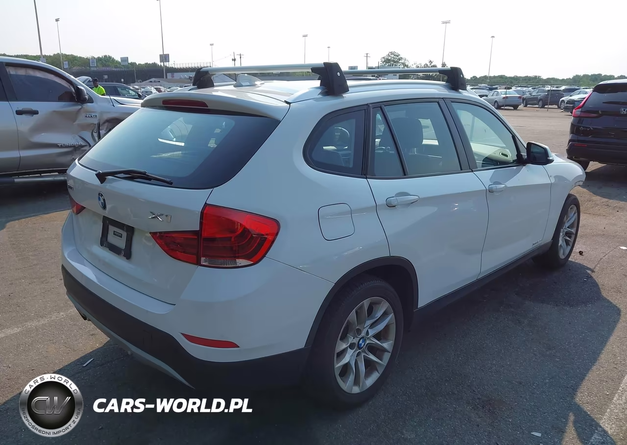 2015 BMW X1 xDrive28I VIN:WBAVL1C57FVY25133 - 4