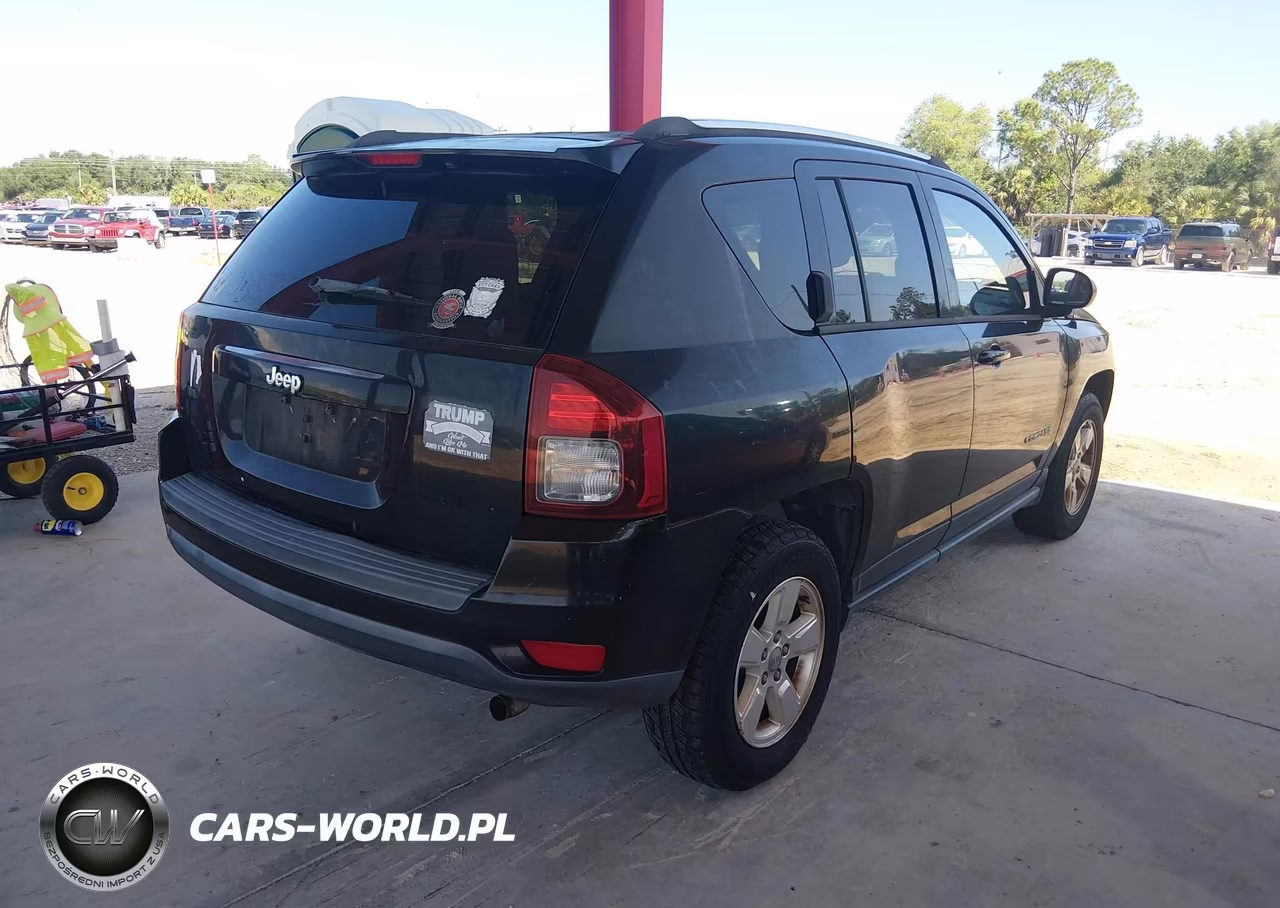 2014 Jeep Compass Sport VIN:1C4NJCBA6ED779057 - 4