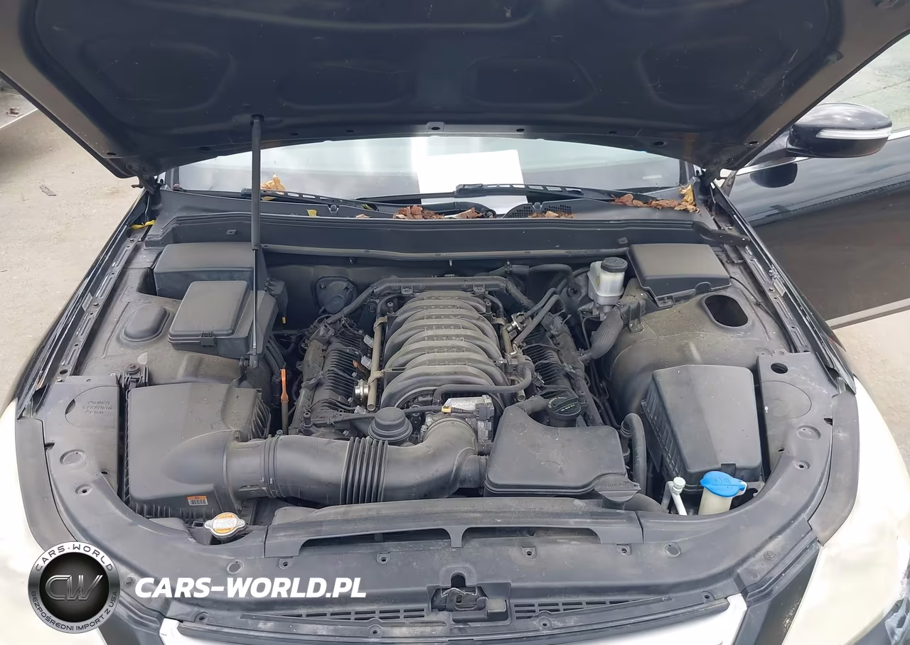 2009 Hyundai Genesis 4.6 VIN:KMHGC46F79U050677 - 10