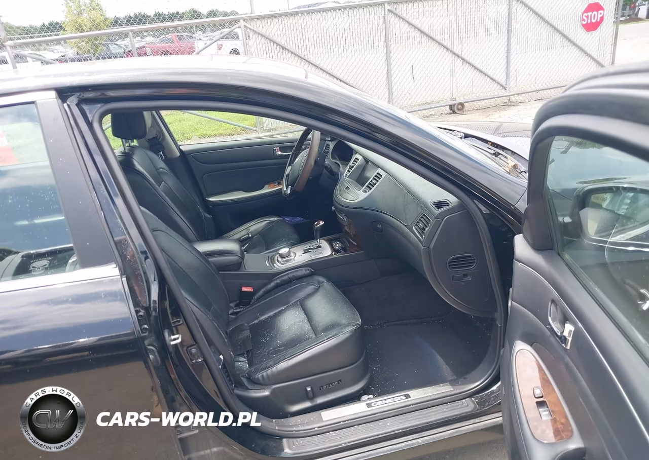 2009 Hyundai Genesis 4.6 VIN:KMHGC46F79U050677 - 5