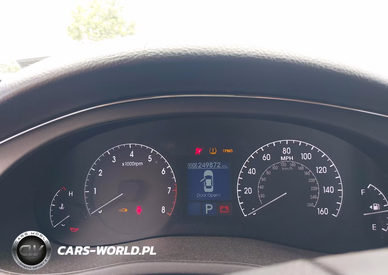 2009 Hyundai Genesis 4.6 VIN:KMHGC46F79U050677 - 7