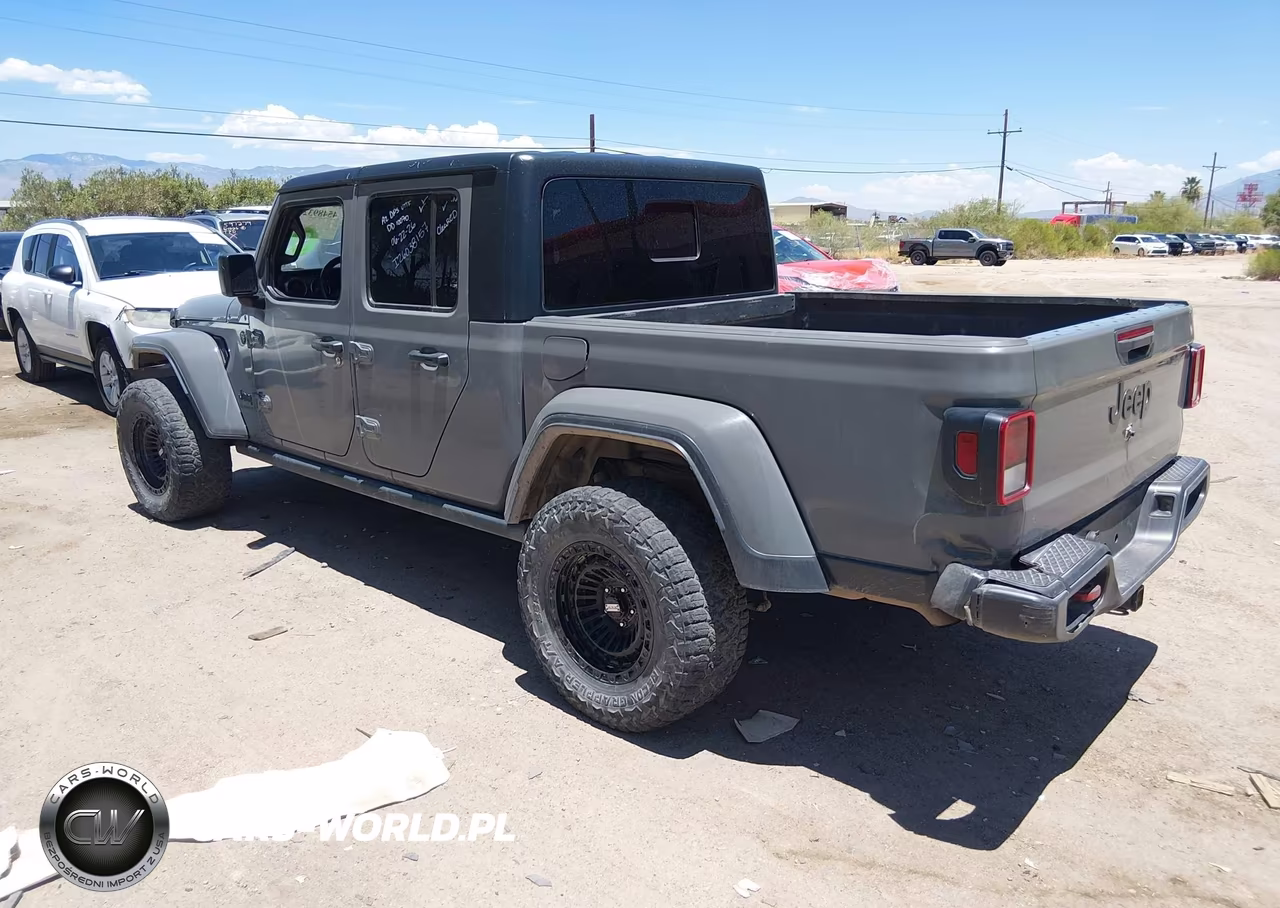 2021 Jeep Gladiator Sport S 4X4 VIN:1C6JJTAG2ML612193 - 3
