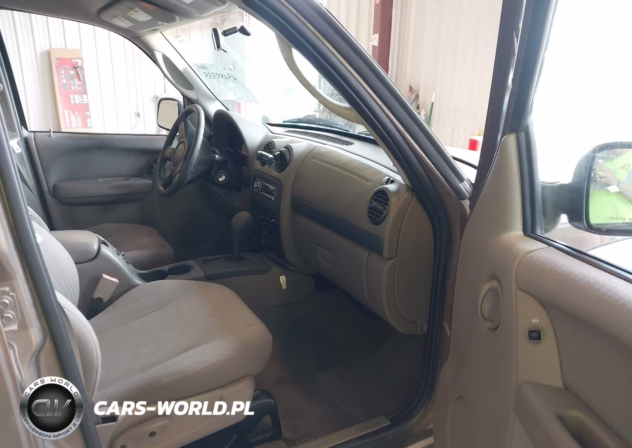 2002 Jeep Liberty Sport VIN:1J4GK48K02W169807 - 5