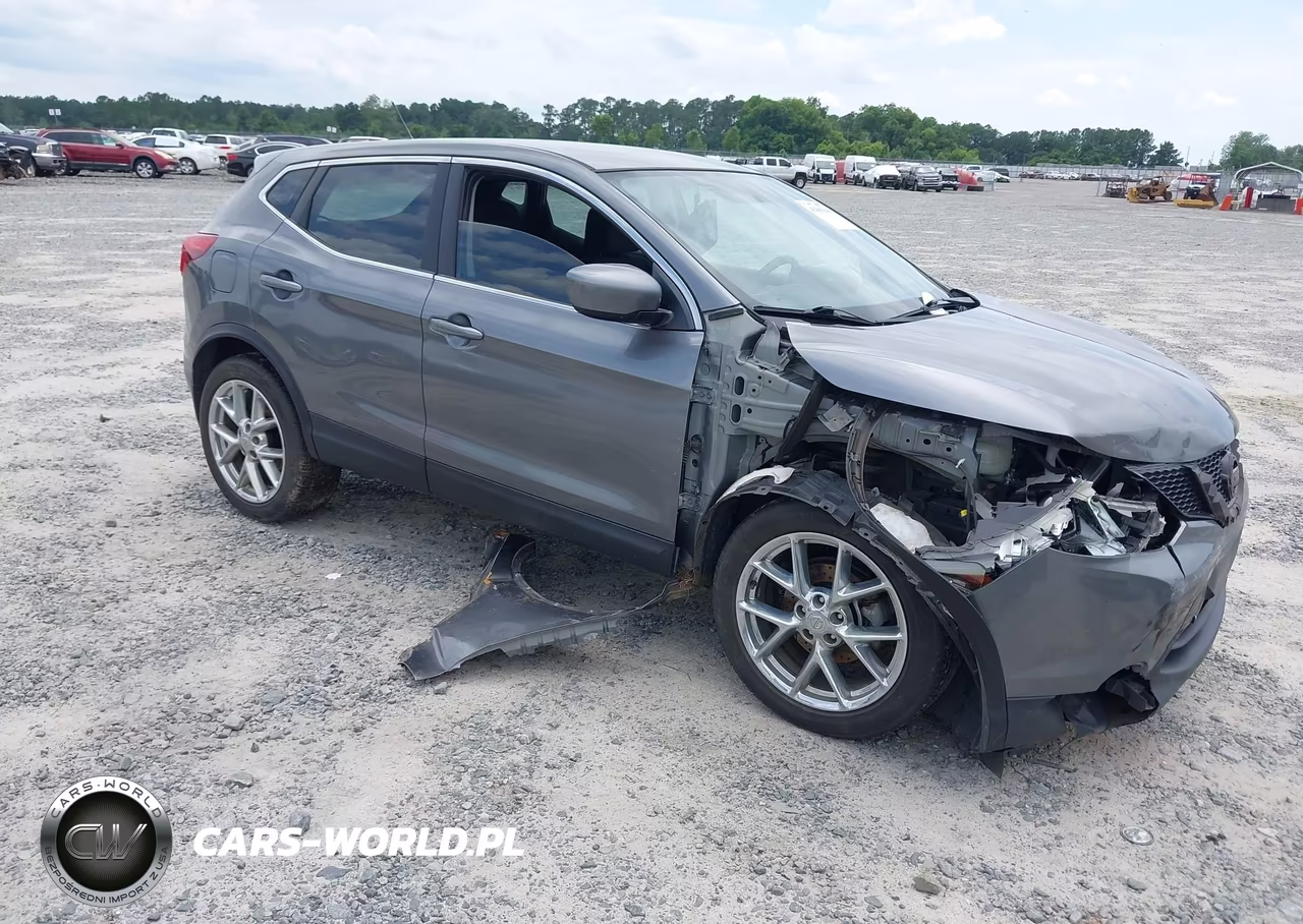 2018 Nissan Rogue Sport S – zdjęcie 1 z 16