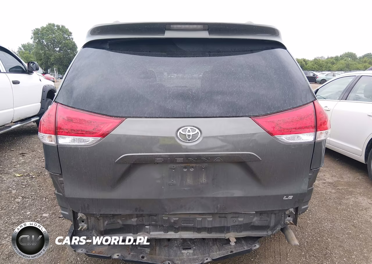 2014 Toyota Sienna Le V6 8 Passenger VIN:5TDKK3DC2ES419058 - 17