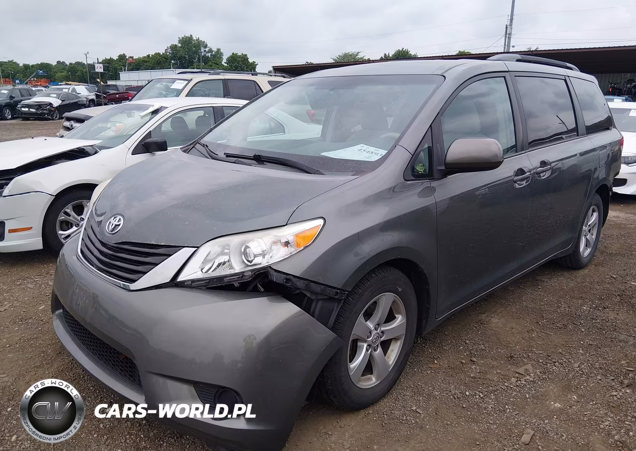 2014 Toyota Sienna Le V6 8 Passenger VIN:5TDKK3DC2ES419058 - 2